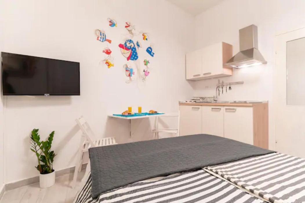 Fish4wish Old Town Studio Apartment *