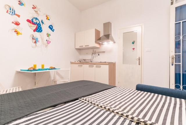 Fish4wish Old Town Studio Apartment